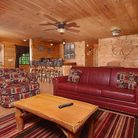 My Runaway Wagon Retreat Sevierville Exterior foto